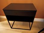 Twee IKEA Vikhammer nachtkastje zwart 60x39cm, set van 2, Huis en Inrichting, Slaapkamer | Nachtkastjes, Ophalen, Minder dan 45 cm