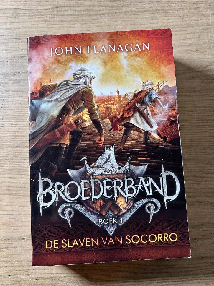 Broederband Boek 4 De Slaven van Socorro, Boeken, Fantasy, Gelezen, Ophalen of Verzenden
