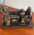 Antiek Gedecoreerde Singer Naaimachine, Antiek en Kunst, Antiek | Naaimachines, Ophalen of Verzenden