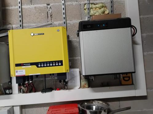 LG resu 10kwh accu met goodwe hybride omvormer 5kw 1 fase, Doe-het-zelf en Verbouw, Zonnepanelen en Toebehoren, Gebruikt, Overige typen