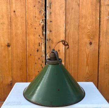 Hanglamp ganglamp emaille origineel industrie lamp groen beschikbaar voor biedingen