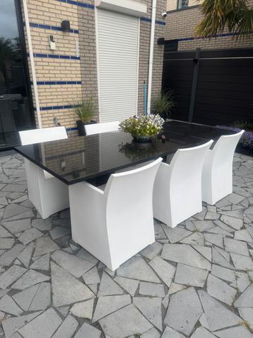 Granieten tuintafel 240x100x75 incl 6 stoelen €750 beschikbaar voor biedingen