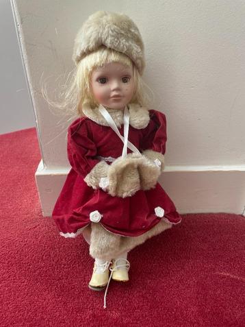 porseleinen poppen brocante beschikbaar voor biedingen