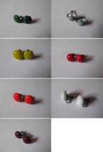 Vintage oorclips / schroefjes / 7x schroefclips jaren 50, Ophalen, Gebruikt, Rood, Overige materialen