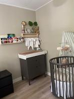 Stokke Sleepi Mini wieg en commode incusief uitbreidingsset, Ophalen, Zo goed als nieuw, Ledikant