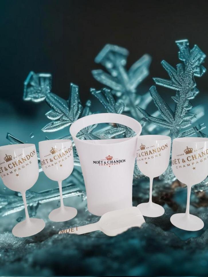 SUPER ACTIE NU MOËT & CHANDON GIFTSET & GRATIS CADEAUTJES‼️, Verzamelen, Glas en Borrelglaasjes, Nieuw, Overige typen, Ophalen of Verzenden