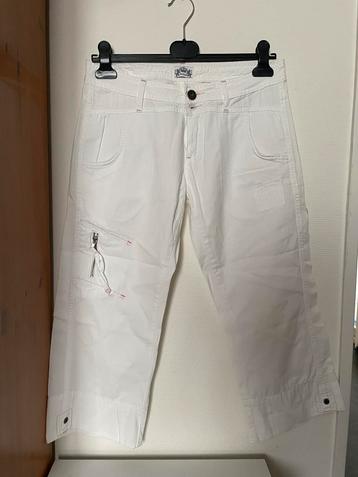 witte katoenen roze kuit broek Madonna 7/8 model wit 38/M beschikbaar voor biedingen