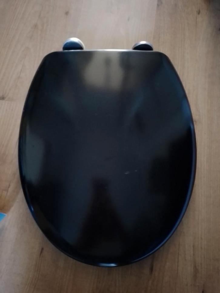 Handson timo zwarte toiletbril via gamma, Doe-het-zelf en Verbouw, Sanitair, Ophalen