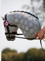 Super gave hobbyhorse! (@mimesishobbyhorses), Ophalen of Verzenden, Zo goed als nieuw
