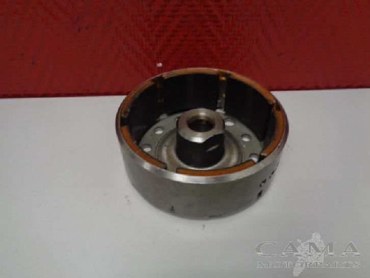 VLIEGWIEL GSX R 600 1997-2000 SRAD (GSXR 600) (31402-33E00), Motoren, Onderdelen | Suzuki, Gebruikt