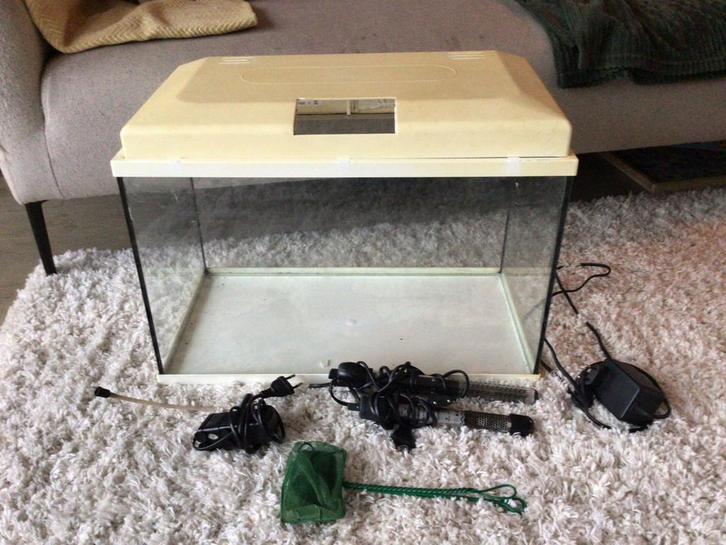 Aquarium met toebehoren, Dieren en Toebehoren, Vissen | Aquaria en Toebehoren, Gebruikt, Leeg aquarium, Ophalen