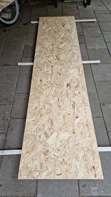 2x 9mm OSB platen te koop beschikbaar voor biedingen