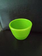 Appel groen bloempot. Nieuw., Huis en Inrichting, Woonaccessoires | Vazen, Aardewerk of Porselein, Nieuw, Ophalen of Verzenden