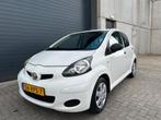 Toyota Aygo 1.0i 12V Now AIRCO NAP 5DRS 2011, Voorwielaandrijving, Euro 5, Stof, Gebruikt