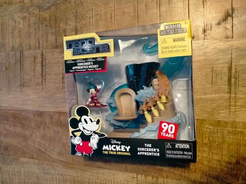 Disney Mickey Mouse Nano scene sorcerer's apprentice figuur, Verzamelen, Stripfiguren, Zo goed als nieuw, Ophalen of Verzenden