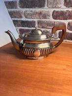 Verzilverde theepot - mooi bewerkt, Antiek en Kunst, Antiek | Goud en Zilver, Ophalen of Verzenden