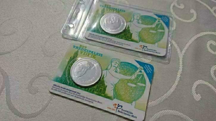 Het vredespaleis vijfje €5 stuk herdenkingsmunt coincard, Postzegels en Munten, Munten | Nederland, Euro's, Koningin Beatrix, Goud