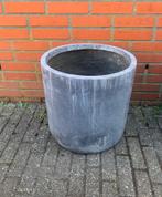 Bloempot grijs 40cm hoogte x 40cm diameter, Ophalen of Verzenden, Gebruikt, Rond