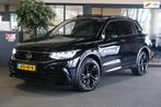 Volkswagen Tiguan 1.4 TSI eHybrid 2x R-Line Pano Trekhaak Na, Auto's, Volkswagen, 4 cilinders, USB, Leder en Stof, Zwart