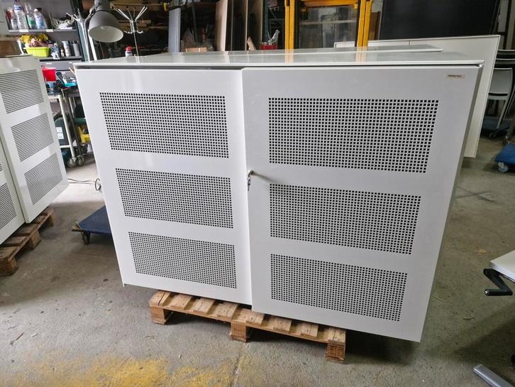 Zware Akoustisch schuifdeurkast 160b x 120h, Huis en Inrichting, Kasten | Roldeurkasten en Archiefkasten, Gebruikt, Minder dan 100 cm