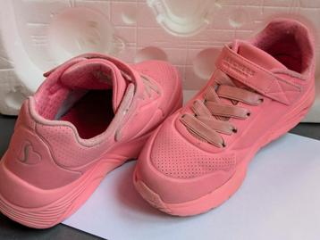 Skechers Kids Shoes – EU 32 – €12 beschikbaar voor biedingen