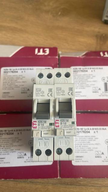 4x ETI alamat KZS-1M B16/0,03A beschikbaar voor biedingen
