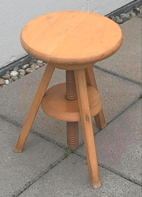 Vintage beukenhouten verstelbare ambachtskruk 1960/70s, Huis en Inrichting, Krukjes, Gebruikt, Hout, In hoogte verstelbaar, Ophalen of Verzenden