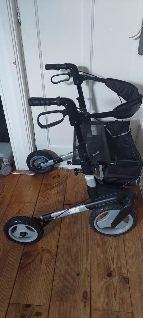 Topro olympos Rollator (S) Met rugleuning, Tas en Stokhouder, Diversen, Rollators, Gebruikt, Lichtgewicht, Opvouwbaar, Ophalen