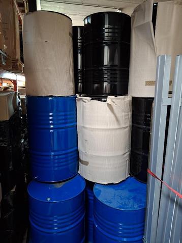 Nieuwe lege Blauwe Olievaten 200 liter OP=OP ! nog 16 stuks beschikbaar voor biedingen