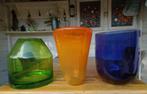 Drie prachtige glazen bloemenvazen., Ophalen, Overige kleuren, Minder dan 50 cm, Glas