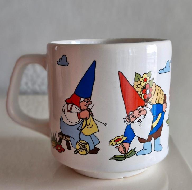 Beker David de Kabouter, Huis en Inrichting, Keuken | Servies, Zo goed als nieuw, Kop(pen) en/of Schotel(s), Overige stijlen, Ophalen of Verzenden