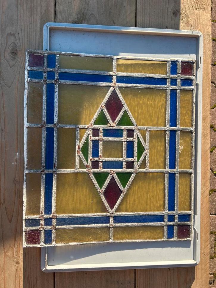 Oud glas in lood raam met geometrisch patroon, Antiek en Kunst, Antiek | Glas en Kristal, Ophalen