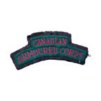 WWII Canadian Armoured Corps Tab, Ophalen of Verzenden, Landmacht, Amerika, Embleem of Badge