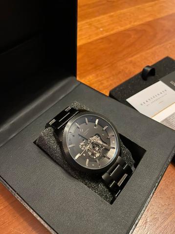 Horloge automaat beschikbaar voor biedingen