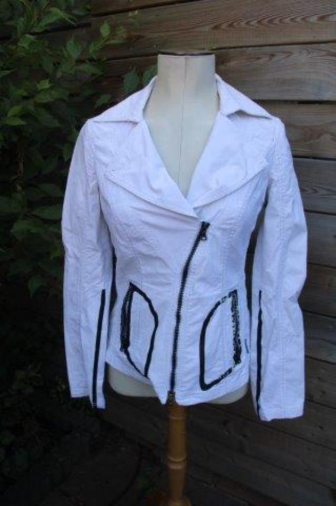 Zomerjas wit Marccain mt 3 (M-38) Vaste prijs AANBIEDING, Kleding | Dames, Jassen | Zomer, Zo goed als nieuw, Maat 38/40 (M), Wit