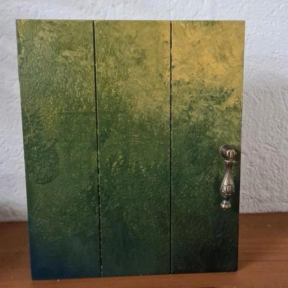Sleutelkastje sieradenkastje vintage stijl groen geel boho, Huis en Inrichting, Kasten | Overige, Zo goed als nieuw, Ophalen of Verzenden
