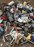 Gevraagd oud ijzer en oude radiatoren gratis bij u opgehaald, Ophalen of Verzenden, Gebruikt