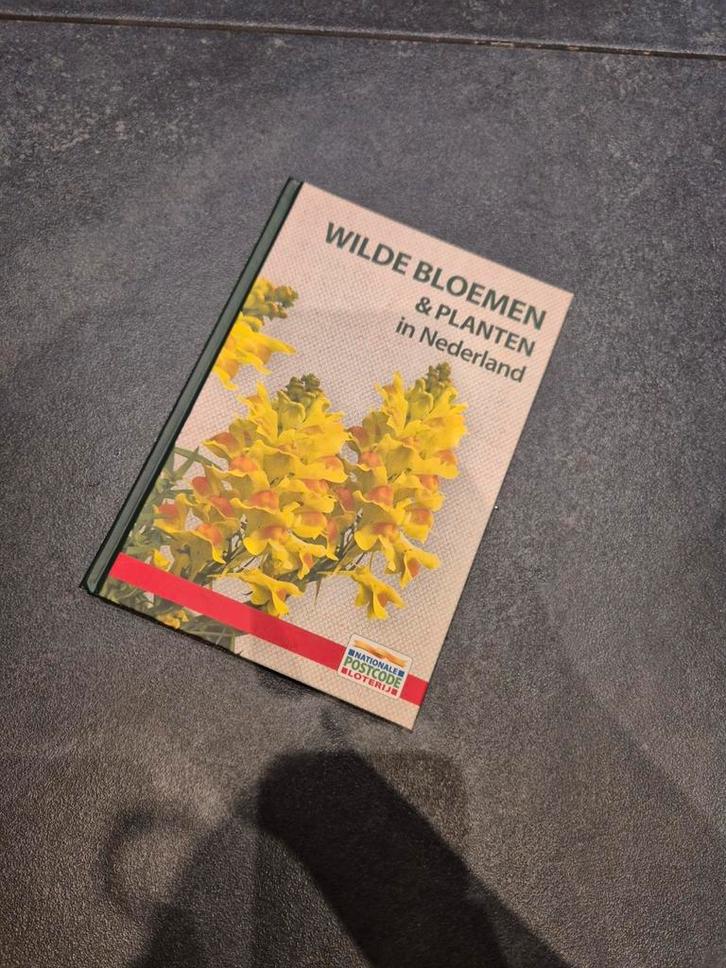 Wilde bloemen en planten Nooit gebruikt!, Boeken, Natuur, Zo goed als nieuw, Bloemen, Planten en Bomen, Ophalen of Verzenden