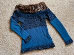 Luxe trui blauw met bont kraag en franje one size (m), Ophalen of Verzenden, Zo goed als nieuw, Maat 38/40 (M), Blauw