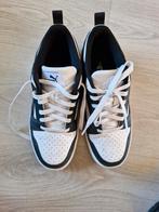 Puma schoenen mt 38, Ophalen of Verzenden, Zo goed als nieuw, Zwart, Sneakers of Gympen