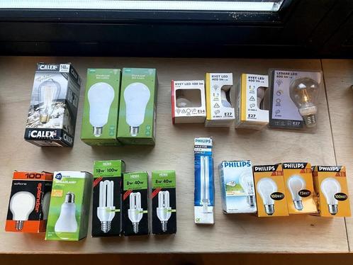 Partij van diverse Gloeilampen in doosjes en losse lampen, Huis en Inrichting, Lampen | Losse lampen, Gebruikt, Halogeen (gloei)lamp