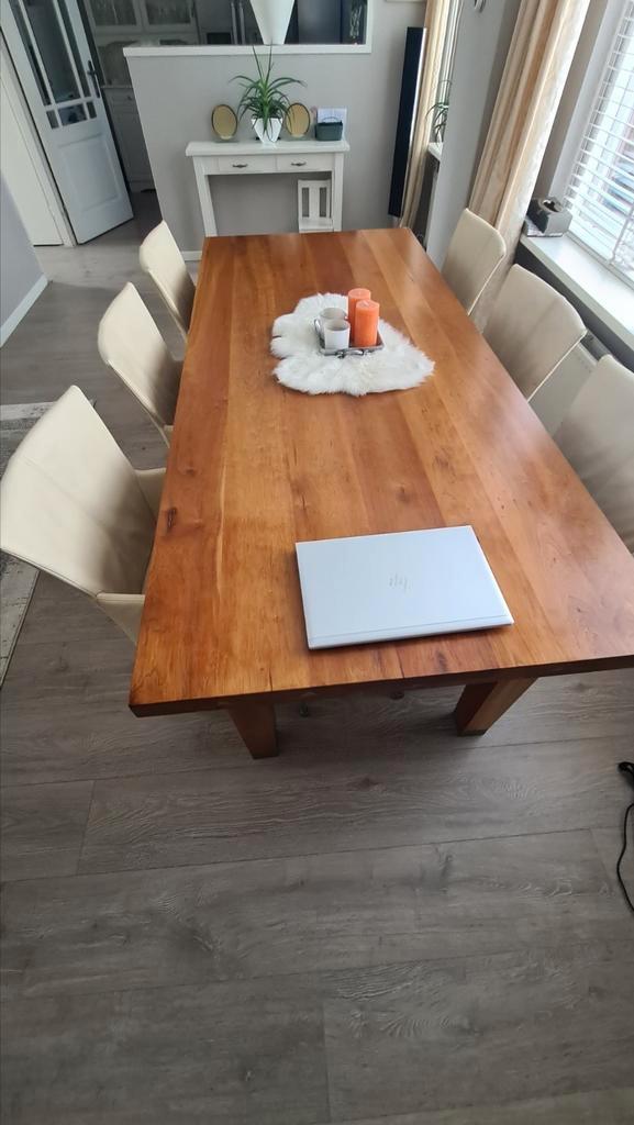 Compleet Eetkamerset
Tafel met 6 Leren stoelen, ook los te k, Huis en Inrichting, Complete inboedels, Ophalen