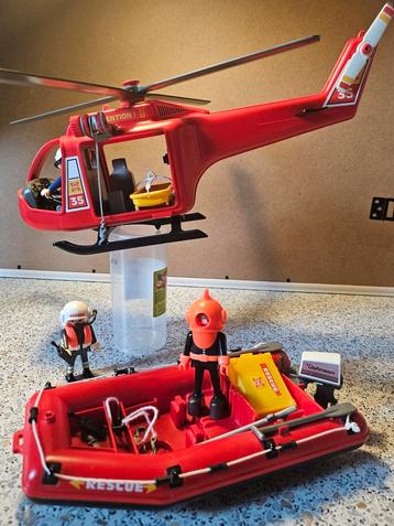 Playmobil reddingshelikopter en boot 4428  beschikbaar voor biedingen