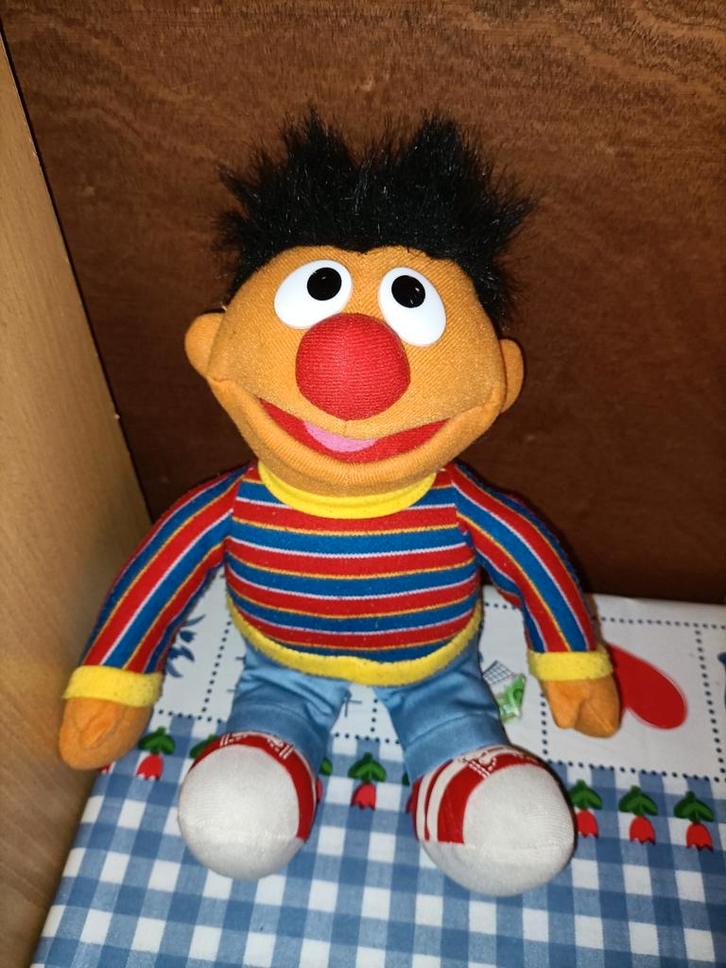 Ernie knuffel Barrio Sesamo Sesamstraat 33 cm groot, Kinderen en Baby's, Speelgoed | Knuffels en Pluche, Ophalen of Verzenden