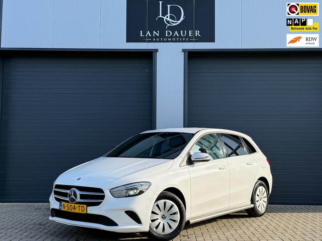 Mercedes-Benz B-klasse 200d / AUTOMAAT / CAMERA / APK / NAP, Auto's, Voorwielaandrijving, 1683 kg, Gebruikt, Euro 6