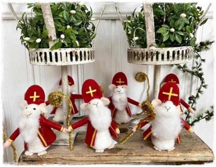sinterklaasmuis wil ook graag naar de muisjes.Van vilt 13,5, Diversen, Sinterklaas, Nieuw, Ophalen of Verzenden