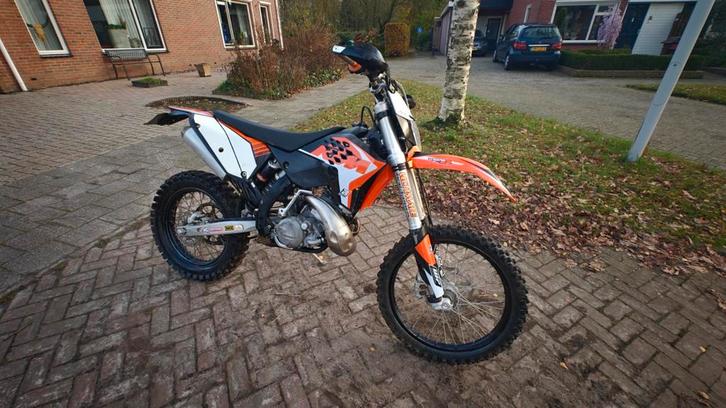 KTM 200 EXC – Super netjes, onderhoud gedaan, veel extra’, Motoren, Motoren | KTM, Particulier, Enduro, 12 t/m 35 kW, 1 cilinder