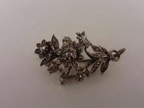 Gouden broche met in zilver gezette roosdiamanten        G80, Sieraden, Tassen en Uiterlijk, Broches, Gebruikt, Goud, Overige kleuren
