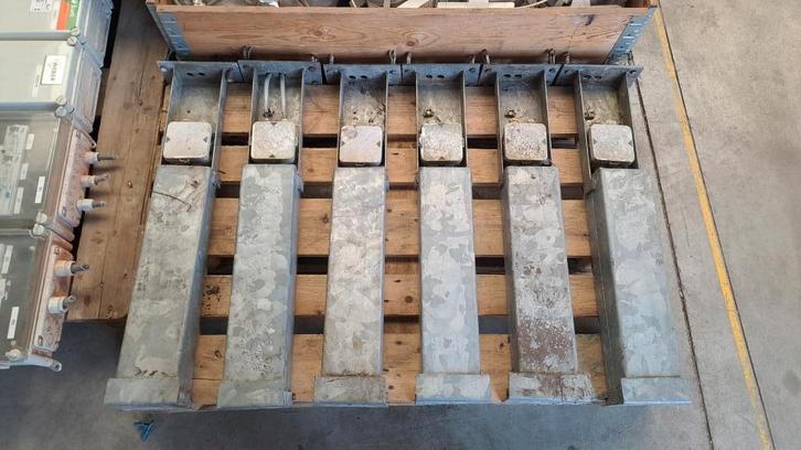 Gegalvaniseerde stroompaal tuincontactdoos camping, per stuk, Tuin en Terras, Buitenverlichting, Gebruikt, Overige typen, Staal