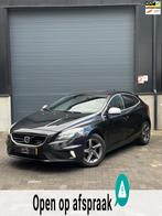 Volvo V40 1.6 D2 Rdesgin - Airco - Cruise - Navi, Auto's, Voorwielaandrijving, Euro 5, LED verlichting, Gebruikt